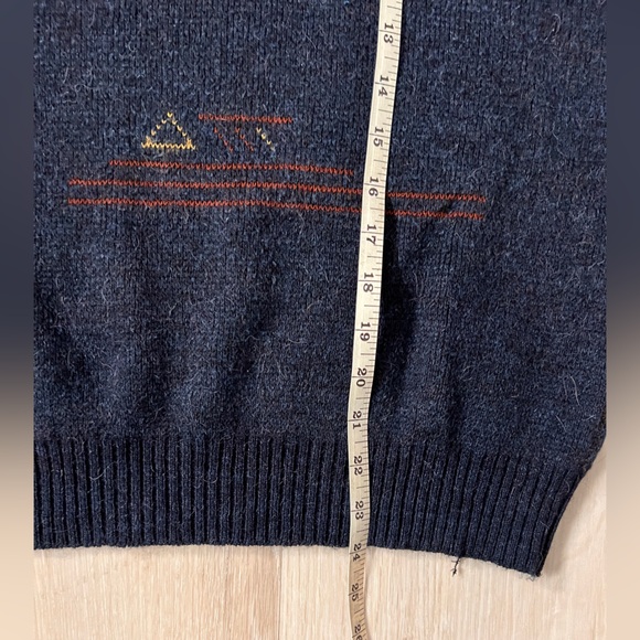 Vintage Crew Neck Sweater - Picture 13 of 16